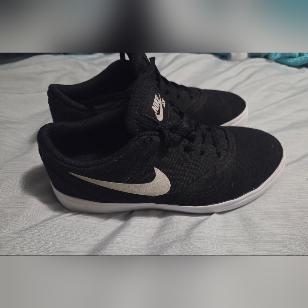 Kids 3Y Nike SB Canvas Shoes